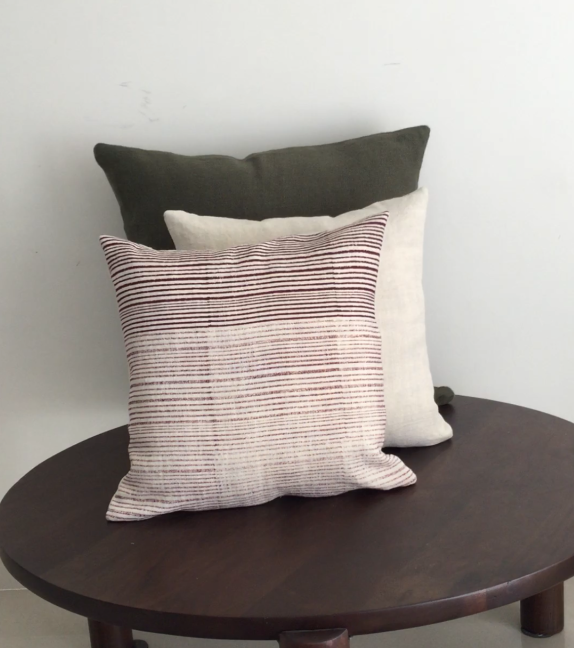 Lakeer (12) Hand block print on pure Linen fabric. Color: Ivory